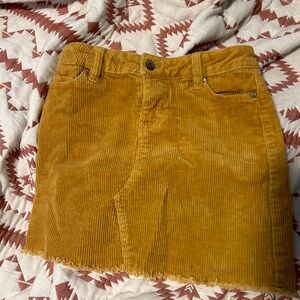 Dress up skirt